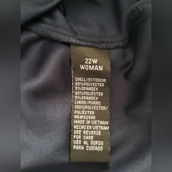 Scarlett 22W keyhole front dress - Picture 8 of 8